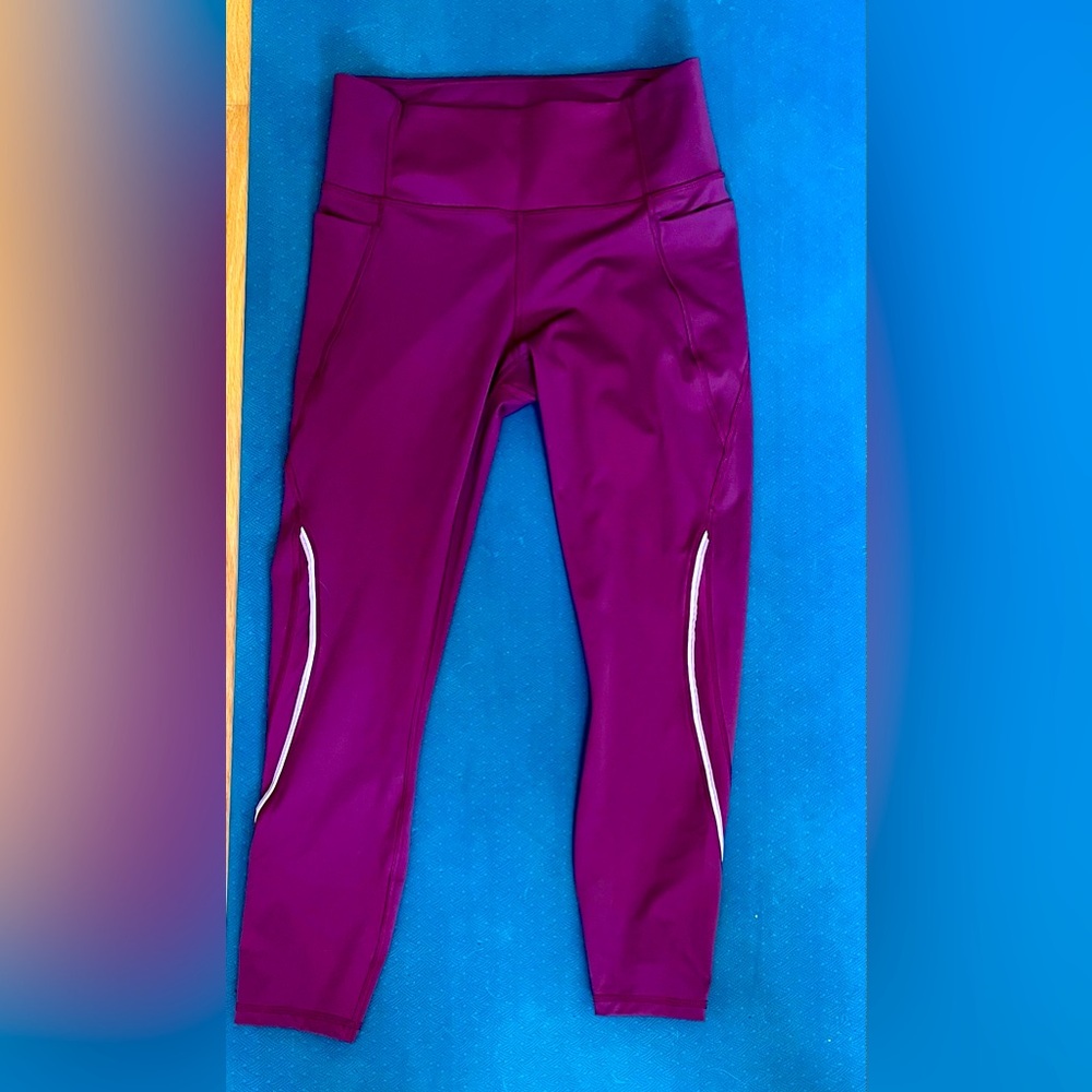Maroon Members Mark leggings
